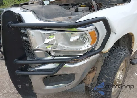 2019 Ram 2500 Tradesman 4X4 8' Box from USA, damaged, VIN 3C6UR5HLXKG585257